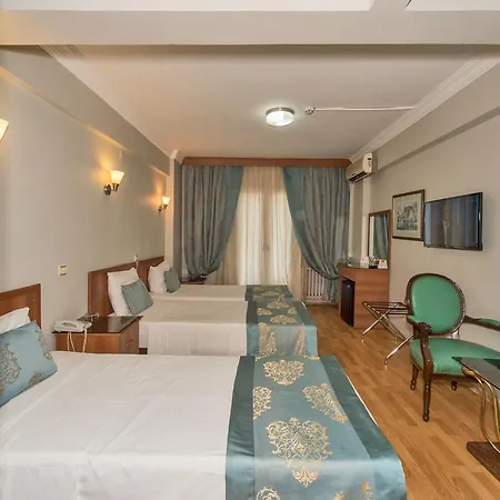 Beyaz Kugu Istanbul