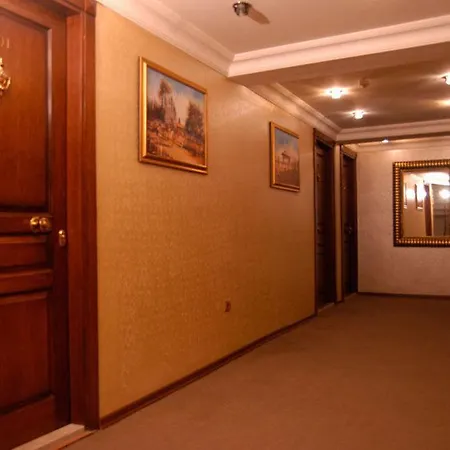 Beyaz Kugu 3*
