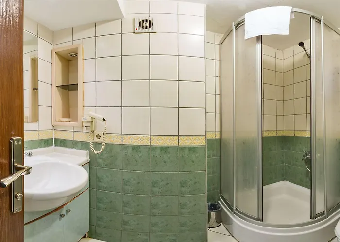 Beyaz Kugu Szálloda